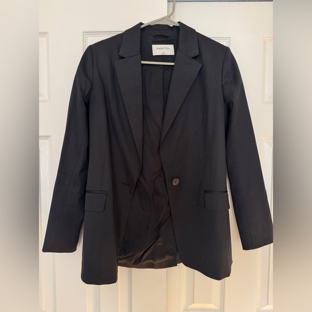 Aritzia Babaton Black Blazer size 2